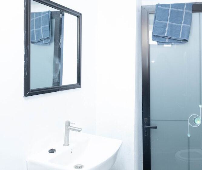 7 Brothers Apartments