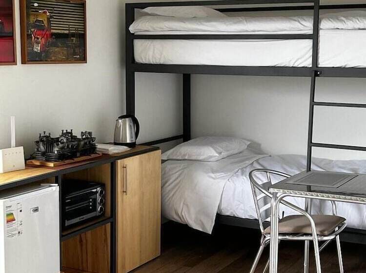 مبيت وإفطار Hoxhohl Travel Lodge