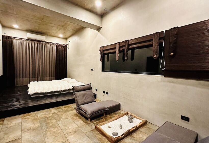 تختخواب و صبحانه Zephyr Homestay