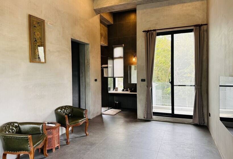 تختخواب و صبحانه Zephyr Homestay