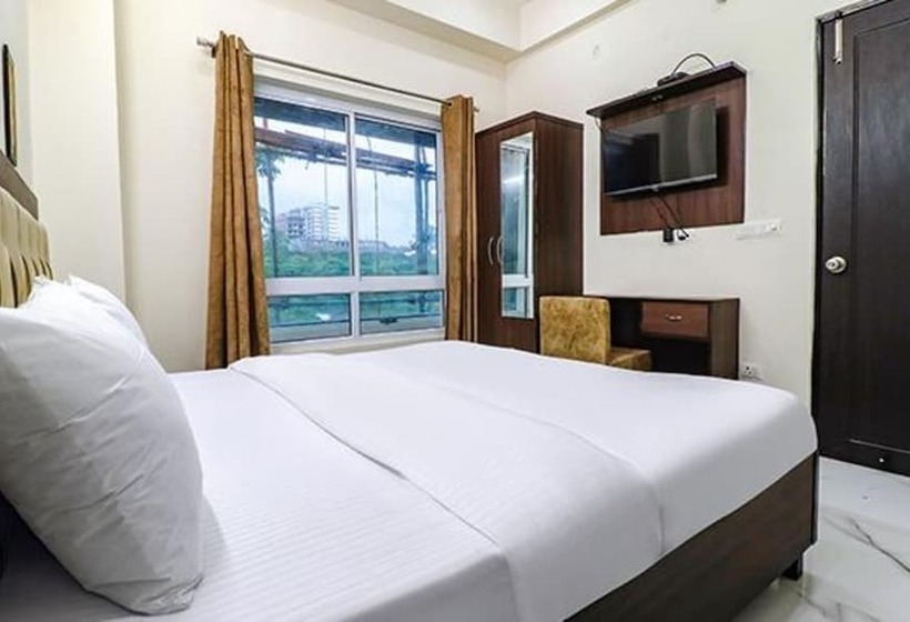 Fabhotel Maira Heights