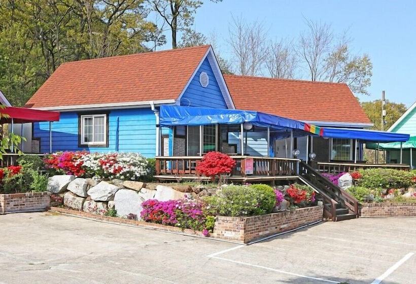 Ganghwa Iris Pension