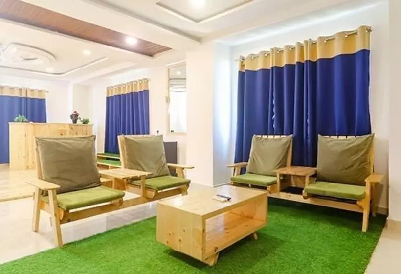 Fabhotel Green Leaf