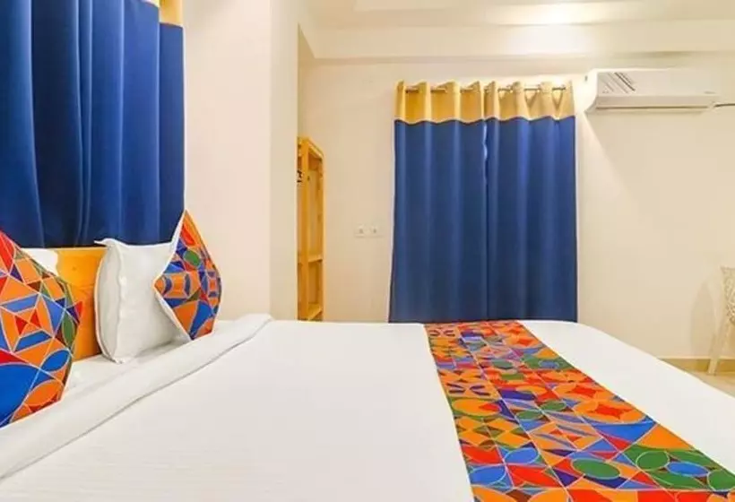 Fabhotel Green Leaf