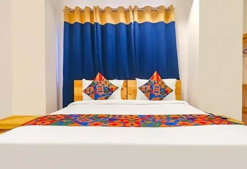 Fabhotel Green Leaf
