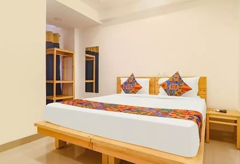 Fabhotel Green Leaf
