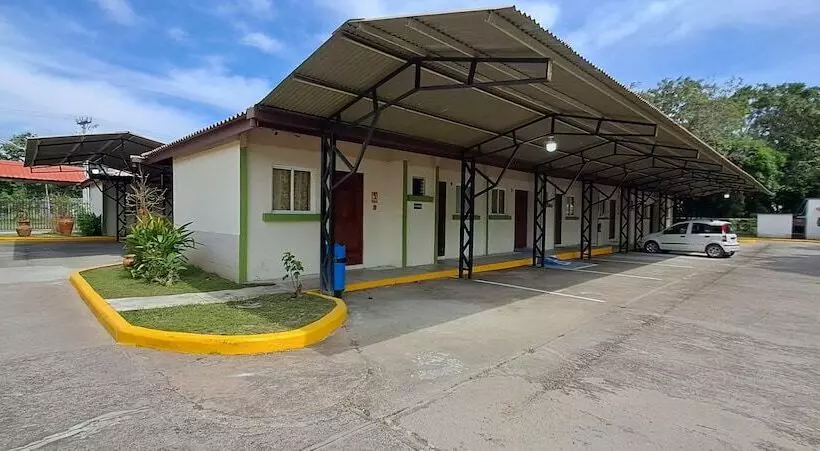 Hotelli Mi Casa Asi De Grande