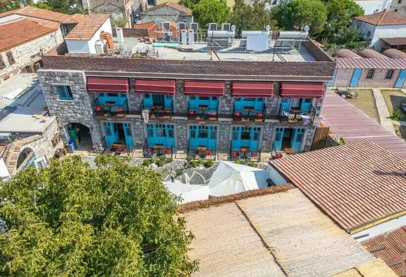 ホテル Tetka Konuk Evi