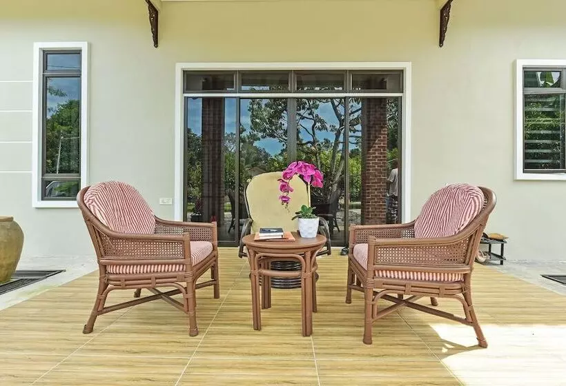 ホテル Tok Babah Village Homestay