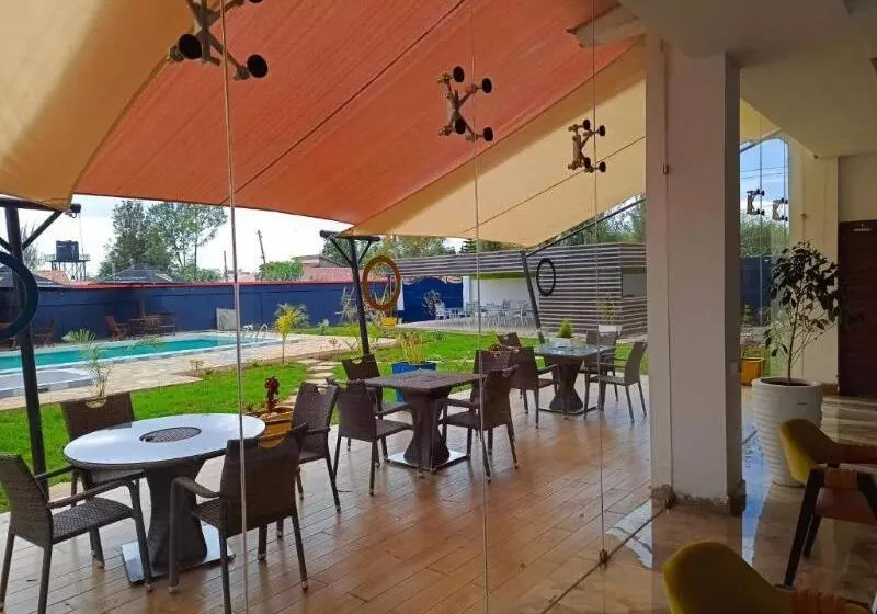 The Warwick Hotel, Nanyuki