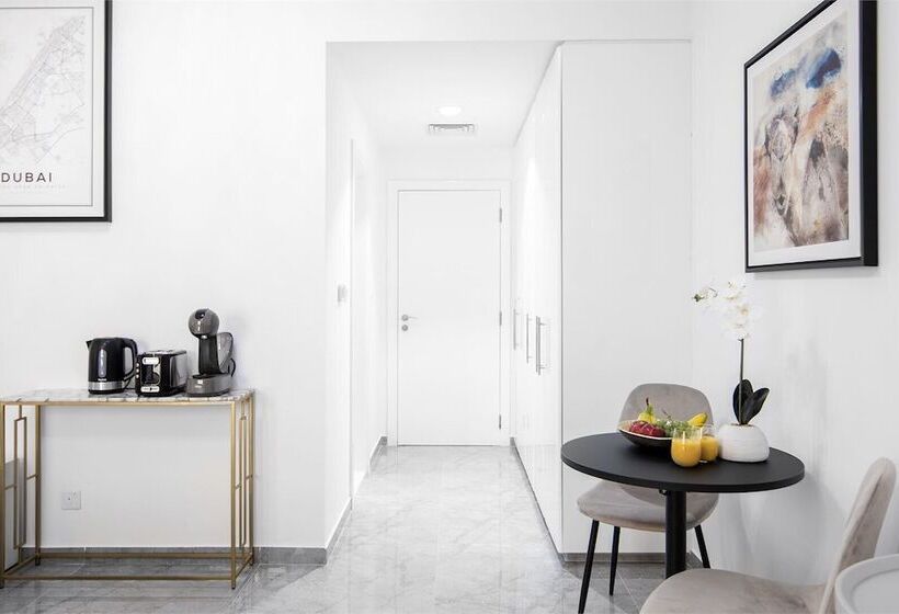 ペンション Academia Land Jbr