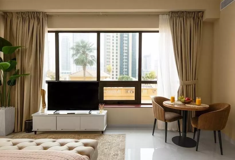 Majatalo Academia Land Jbr