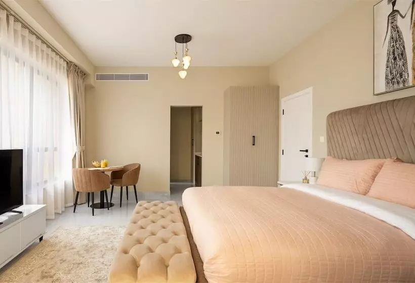 Majatalo Academia Land Jbr