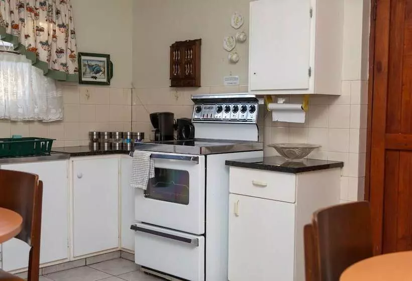 Alberta Bed And Breakfast