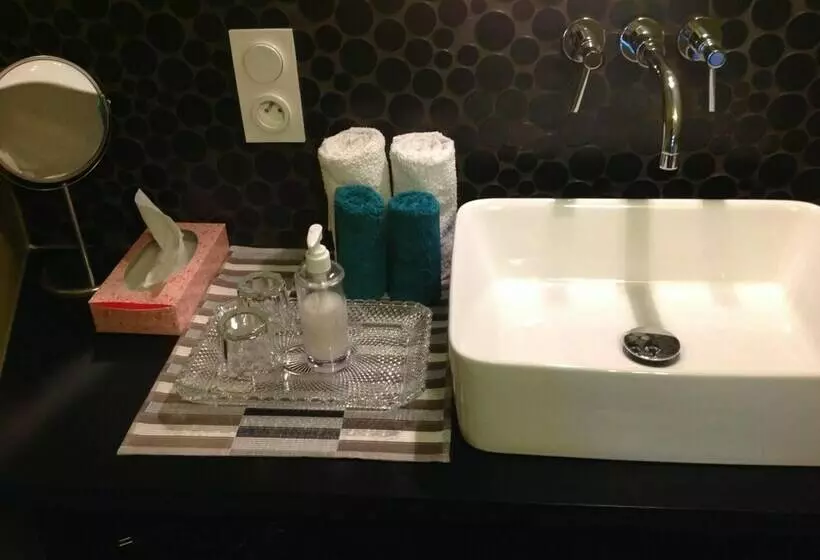 ベッドアンドブレックファースト Chambre D Hôtes Au Cheval Bleu
