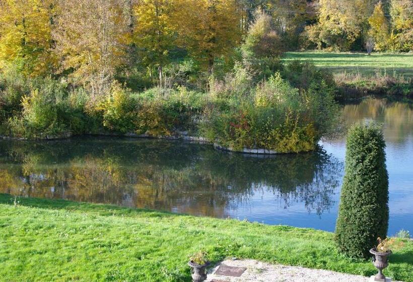 مبيت وإفطار Chateau De Pommeuse