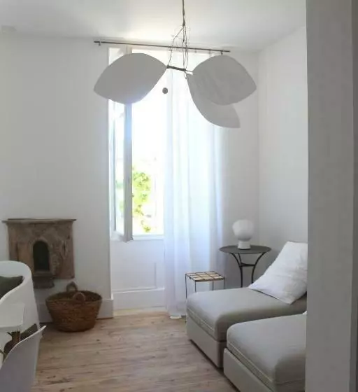 Aamiaismajoitus (B&B) La Maison Sur La Place