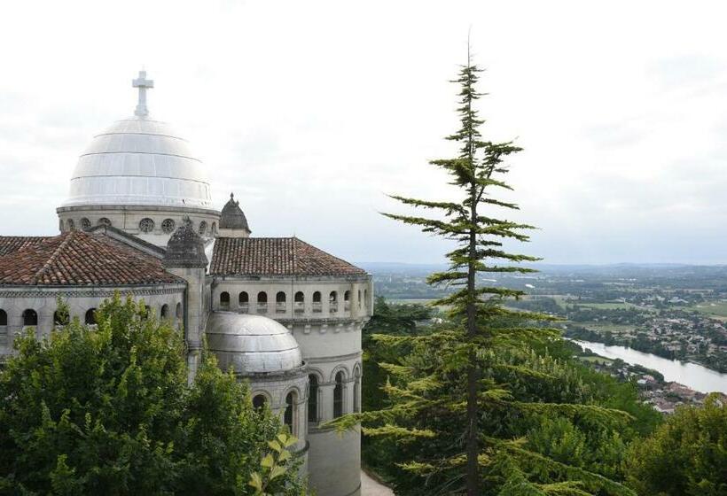 Bed and Breakfast La Maison Sur La Place