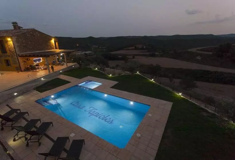 Casa Tapioles