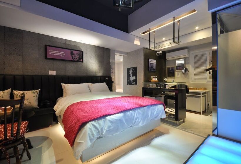 February Hotel Apsan