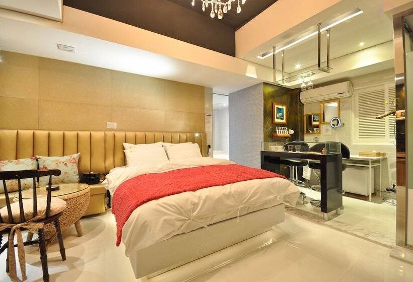 February Hotel Apsan