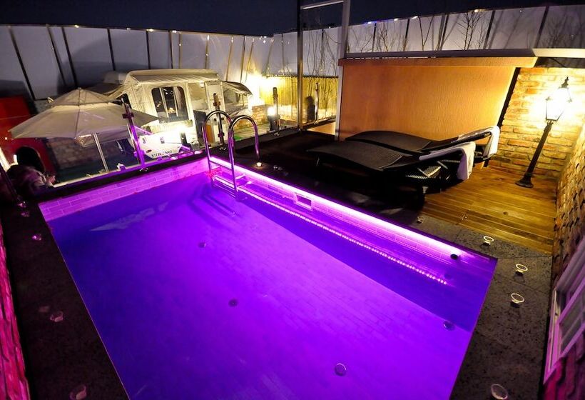 February Hotel Apsan