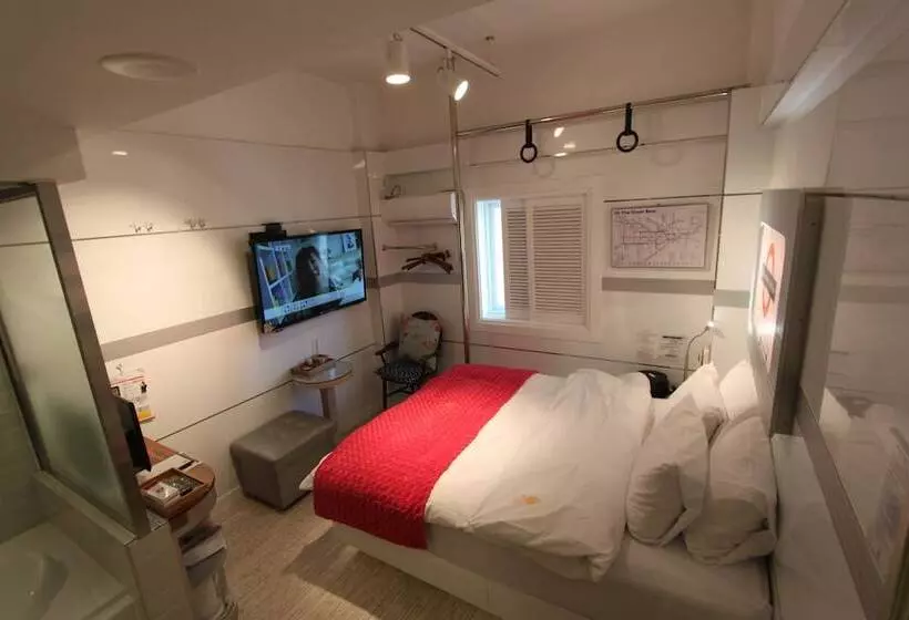 February Hotel Apsan