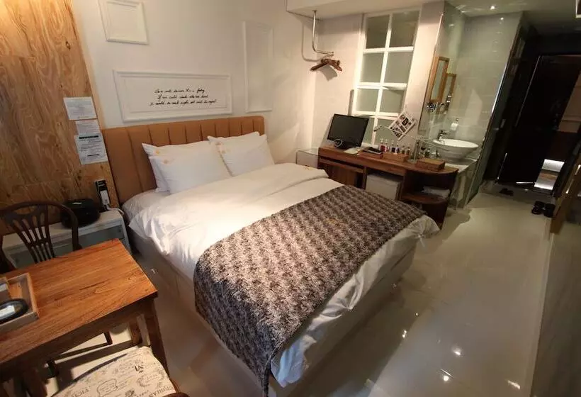 February Hotel Apsan