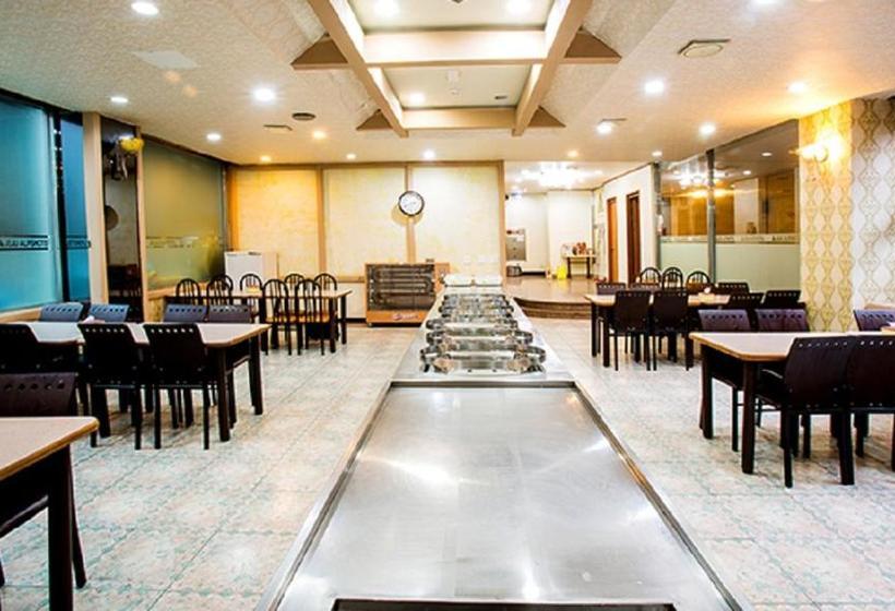 בית מלון כפרי Alps