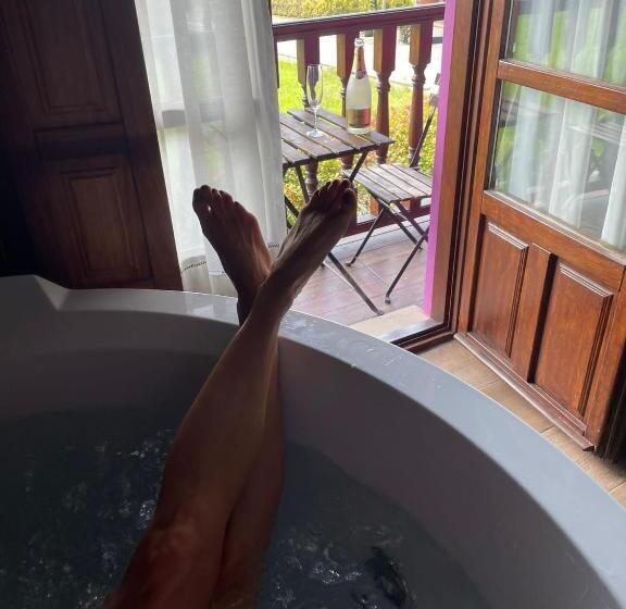 هتل La Casa De Noelia