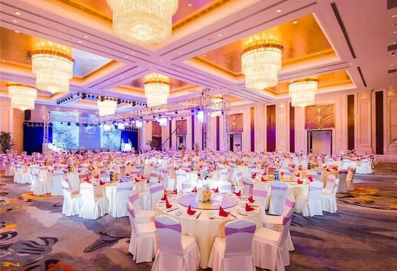 Haili New Century Grand Hotel Haiyan