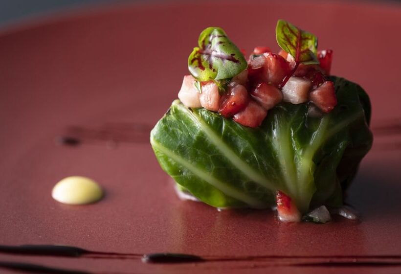 فندق Satoyama Auberge & Hot Spring Wellness Spa Sakuragaike Kurgarden