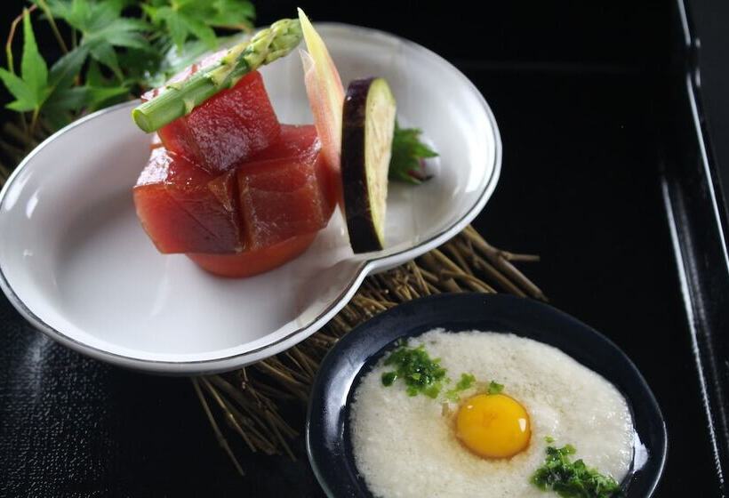 فندق Satoyama Auberge & Hot Spring Wellness Spa Sakuragaike Kurgarden