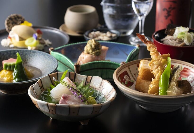 فندق Satoyama Auberge & Hot Spring Wellness Spa Sakuragaike Kurgarden