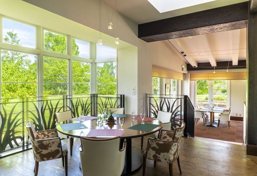 فندق Satoyama Auberge & Hot Spring Wellness Spa Sakuragaike Kurgarden