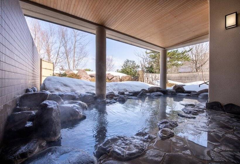 فندق Satoyama Auberge & Hot Spring Wellness Spa Sakuragaike Kurgarden