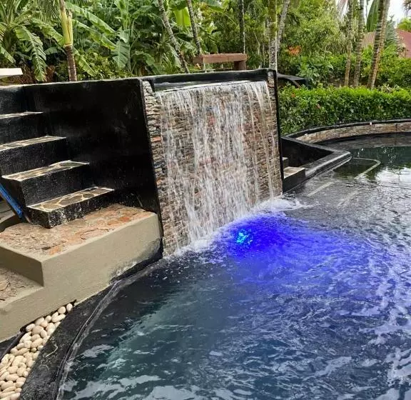 تختخواب و صبحانه Casa Barbara