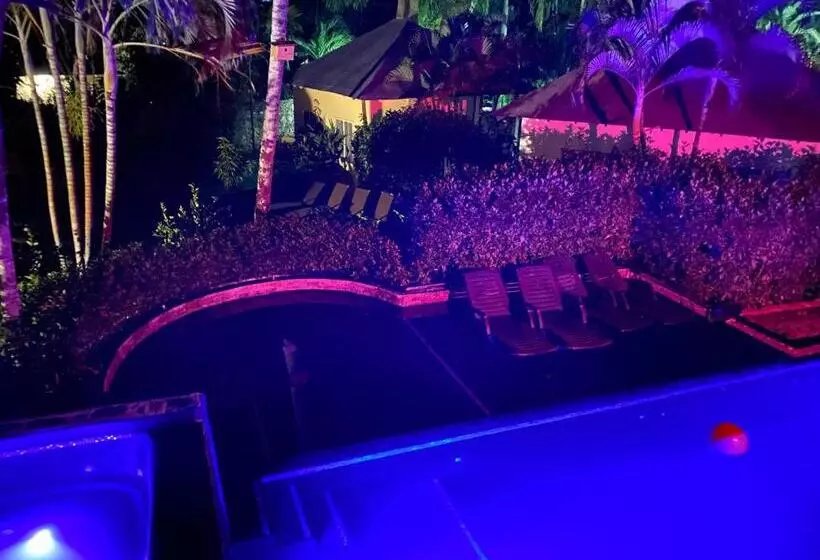 تختخواب و صبحانه Casa Barbara