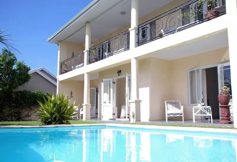 ベッドアンドブレックファースト Mandalay Guest House Plettenberg Bay