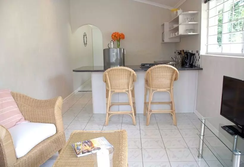ベッドアンドブレックファースト Mandalay Guest House Plettenberg Bay