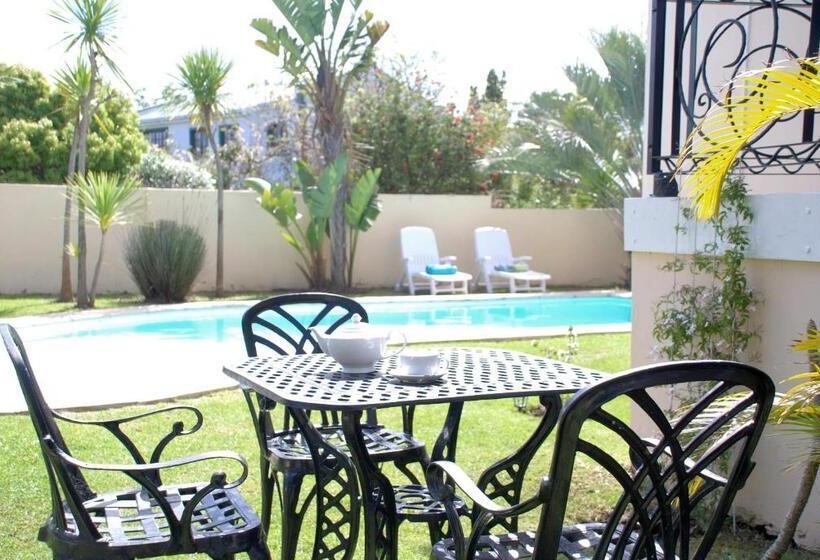 مبيت وإفطار Mandalay Guest House Plettenberg Bay