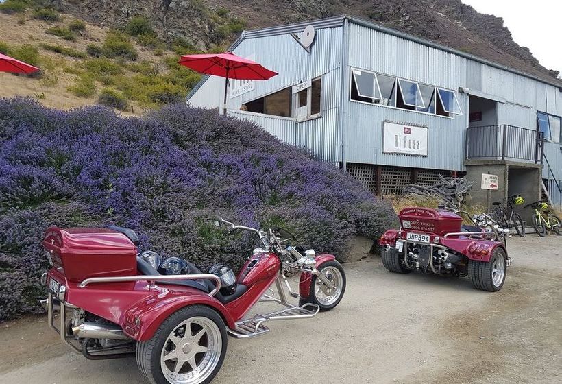 צימר Copper Beech Wanaka  Luxury Accommodation