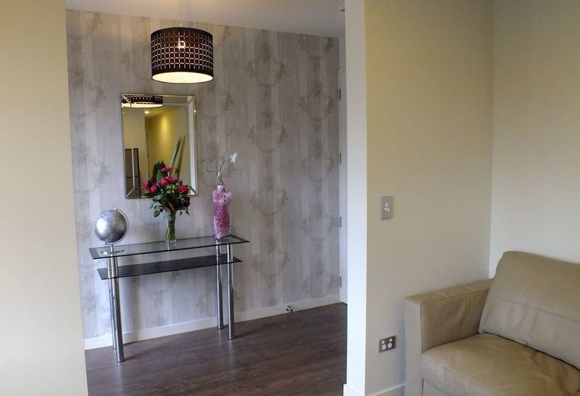 צימר Copper Beech Wanaka  Luxury Accommodation