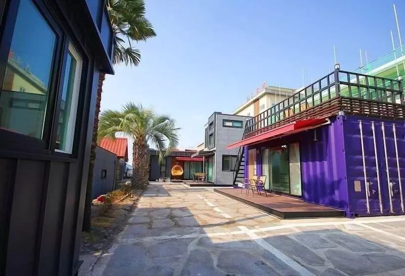 Ed Pension Jeju