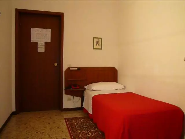 ホテル Albergo Ariston