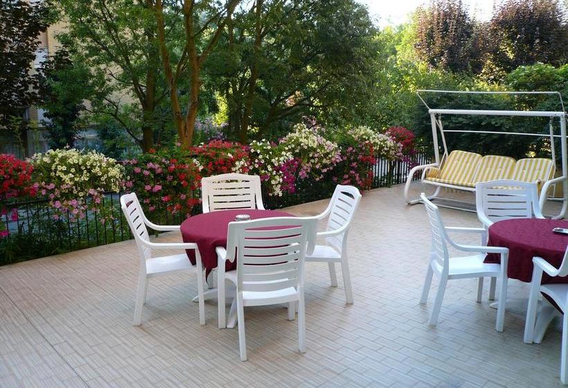 Отель Albergo Ariston