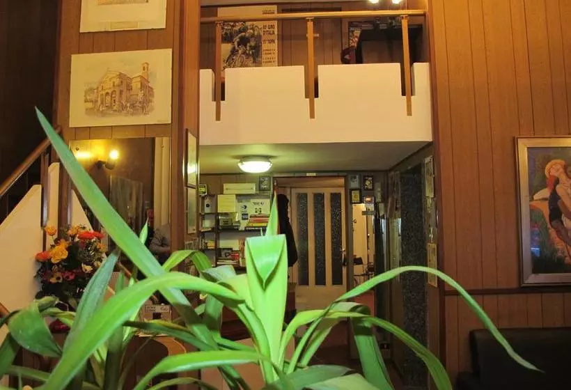 ホテル Albergo Cristallo