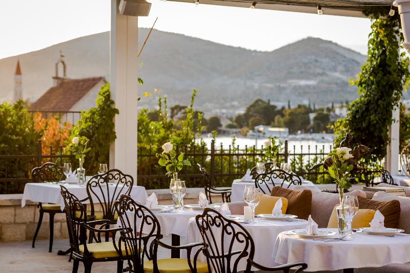 فندق Brown Beach House & Spa