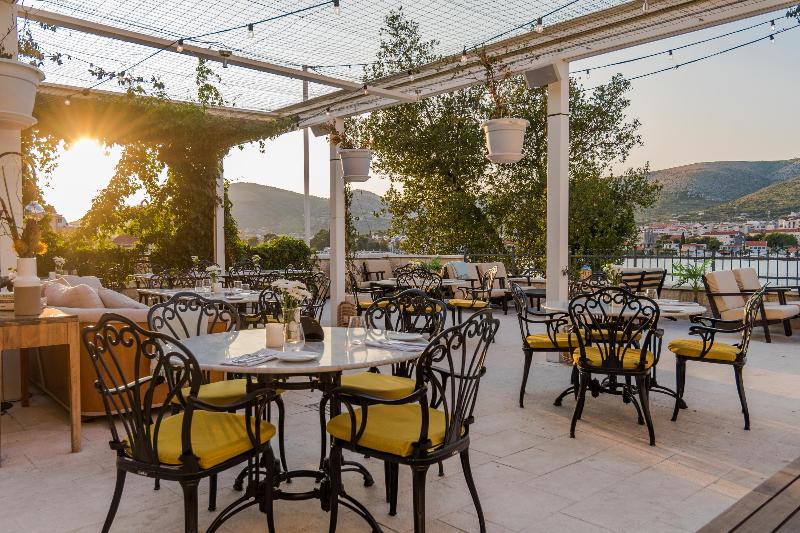 فندق Brown Beach House & Spa