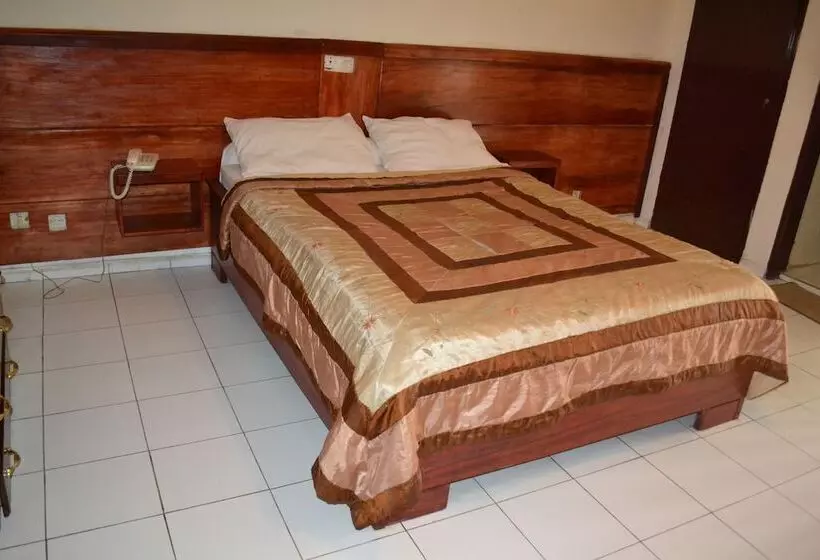 Hotel Le Diplomate